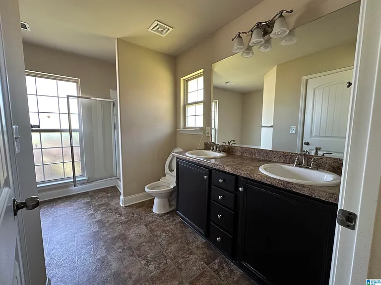 480 River Crest Dr N — Photo 8