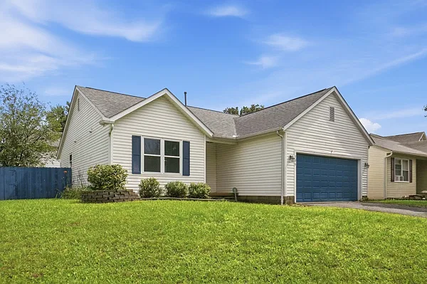 3 bed, 1218 sqft, $2,000 — Photo 1