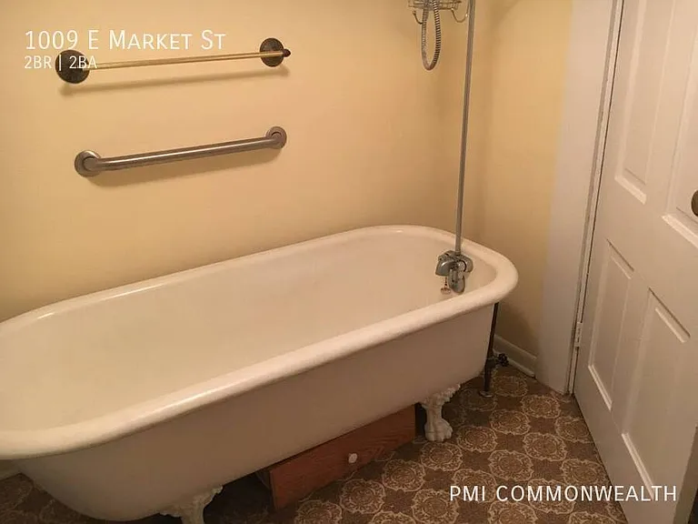 1009 Market St E — Photo 27