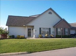 1009 Timberwood Dr, Beaver Falls, PA 15010