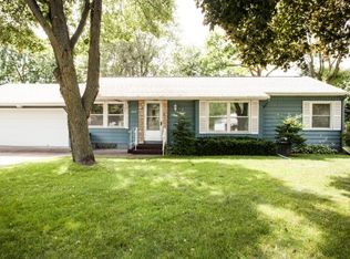 2937 Pascal St N, Roseville, MN 55113