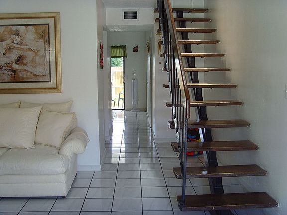 4th image of 2286 W 56th St #205