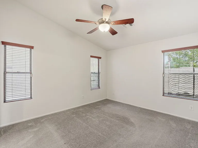 2403 W White Feather Ln — Photo 13