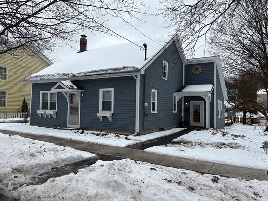 32 Elm St, Cooperstown, NY 13326