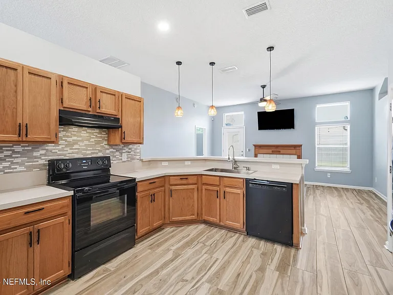 13245 Milhouse Way — Photo 11