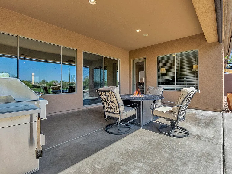 1715 W Ainsworth Dr — Photo 41