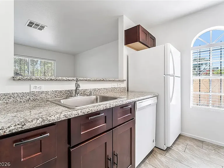 3683 Lucido Dr #24 — Photo 3