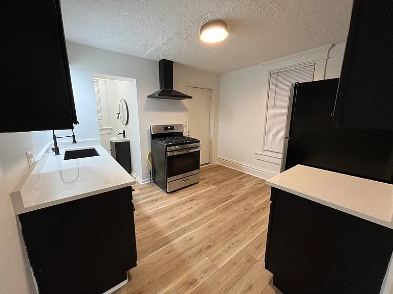 88 Hawkes Ave — Photo 5