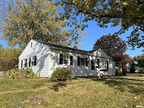 2nd image of 937 W Willow Ln