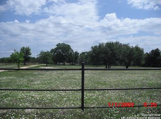 211 Ranch Country Dr, La Vernia, TX 78121
