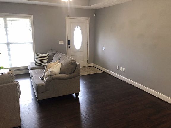 5th image of 101 Southridge Ct