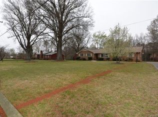 2500 Sam Wilson Rd, Charlotte, NC 28214