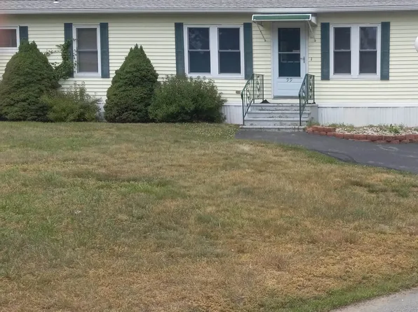 99 Lillian Avenue, Seabrook, NH 03874