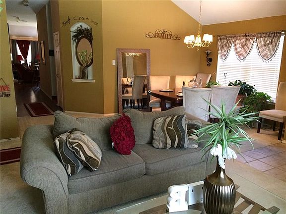 5th image of 1012 Glenbrook Dr