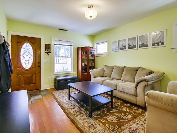 4th image of 2464 Sumac Dr