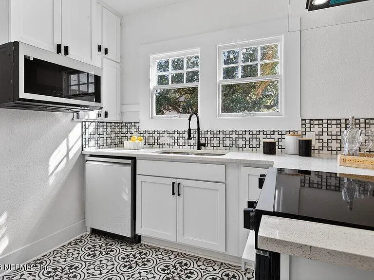 2963 Remington St — Photo 14