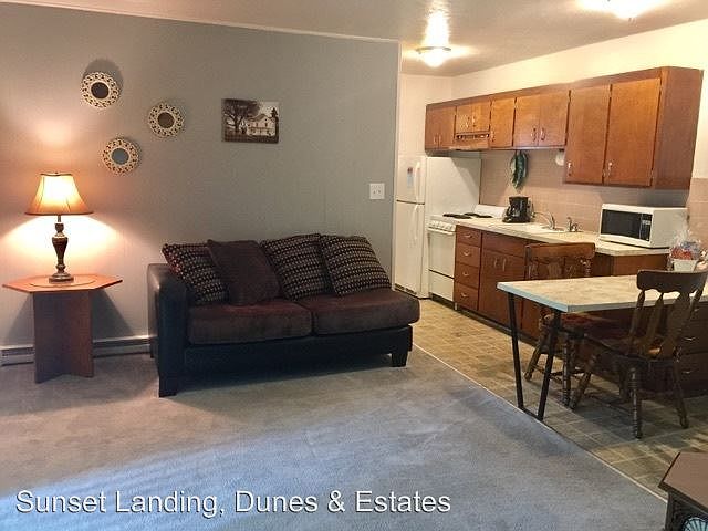 1st image of 4812 Lake St APT B2