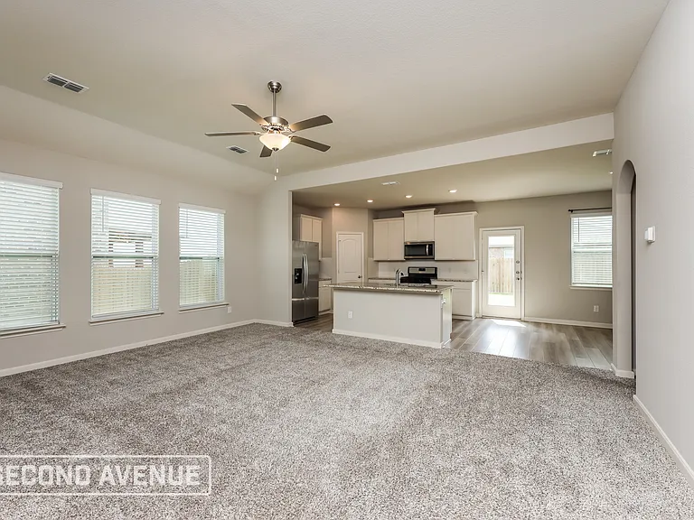 2109 Lorrie Ln — Photo 5