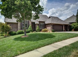 5933 S Brightwater Trl, Springfield, MO 65810