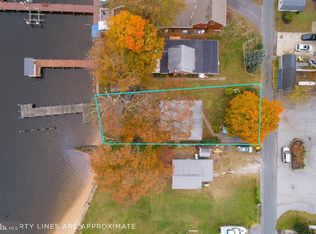 7616 Water Oak Point Rd, Pasadena, MD 21122