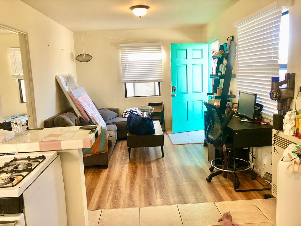 1st image of 807 Santa Clara Pl