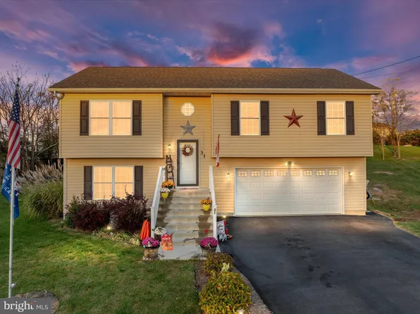 31 Rosco Dr, Bunker Hill, WV 25413