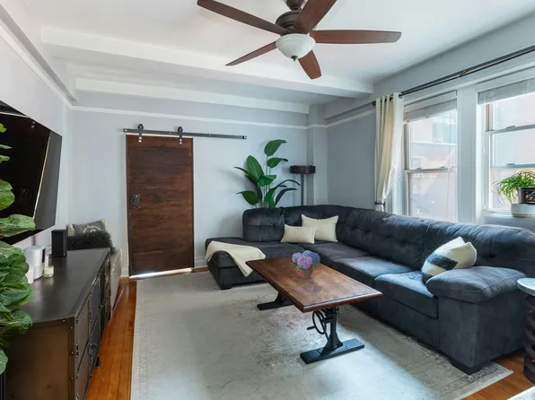 137 East 28th Street 3D image 1 of 17