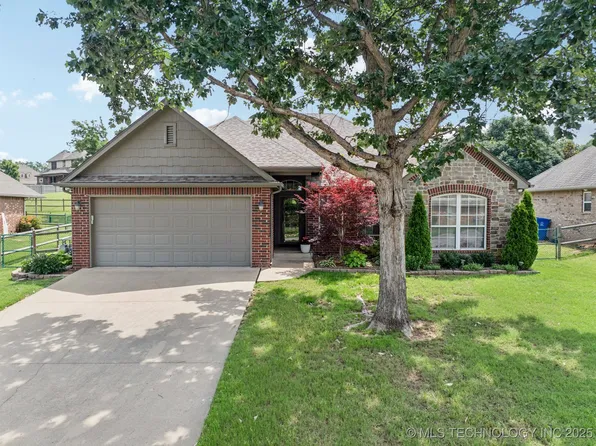 4609 N Redbud Ave, Broken Arrow, OK 74012