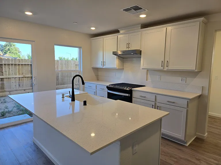 6701 E Nevada Ave — Photo 31