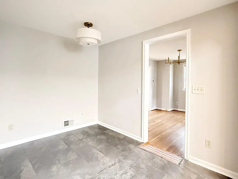 1005 N Lebanon St — Photo 8