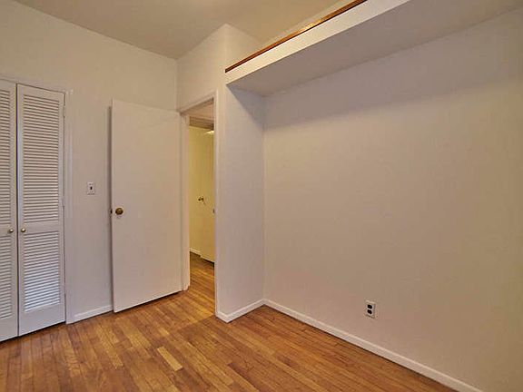 5th image of 320 E 92nd St APT 3RE