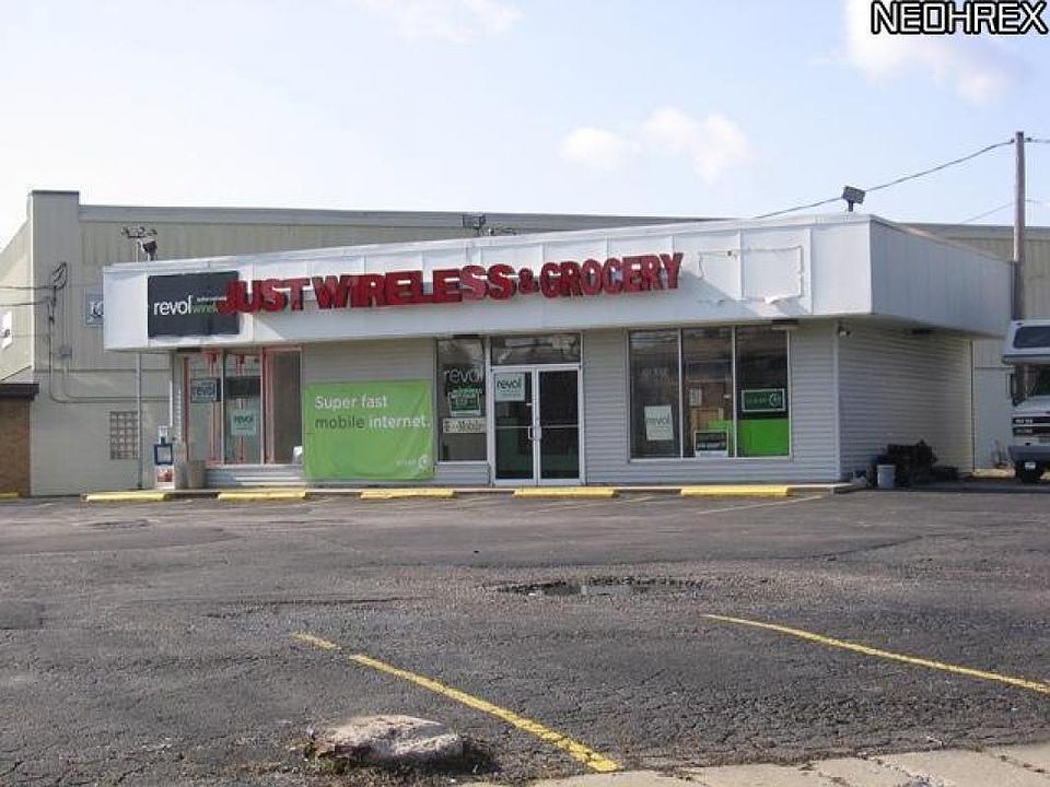 1st image of 4798 W 130th St