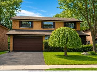 522 Cummer Ave, Toronto, ON M2K 2L9