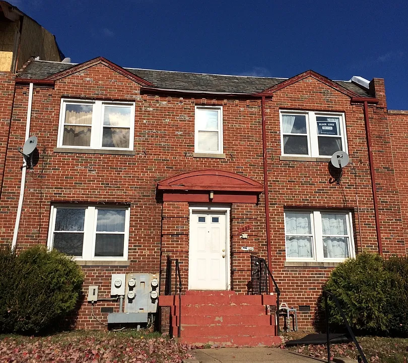 1830 Independence Ave SE