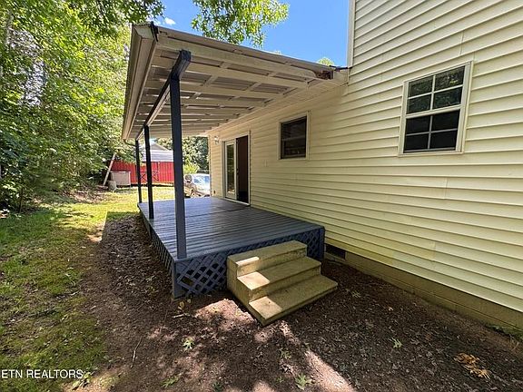 5th image of 125 Walnut Ln