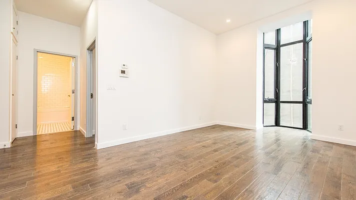 Rented by Nooklyn NYC LLC | media 7