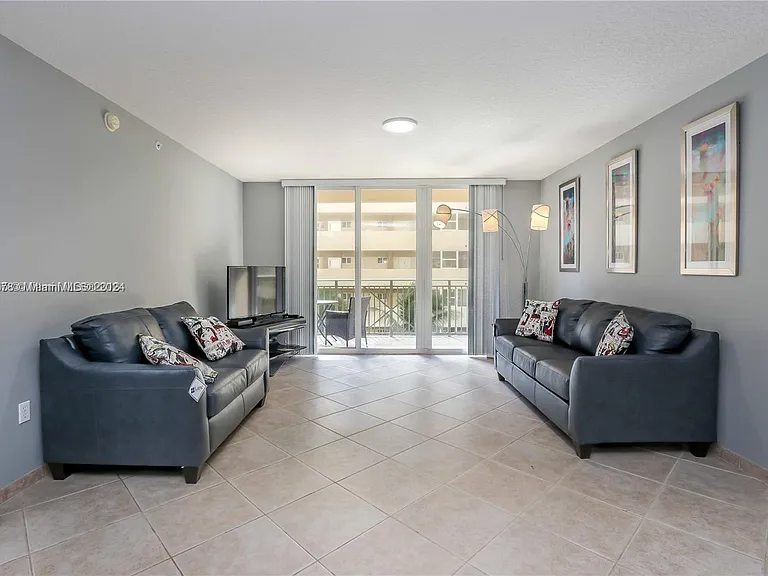 2080 S Ocean Dr #309 — Photo 21