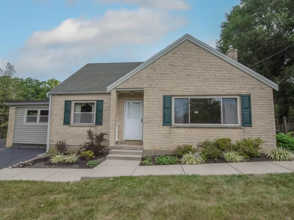 722 Saint Matthews Cir, Taylor Mill, KY 41015