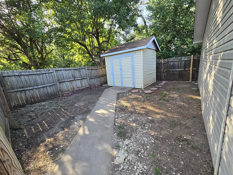 Shed