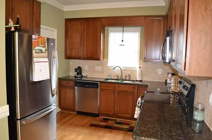 granite kitchen