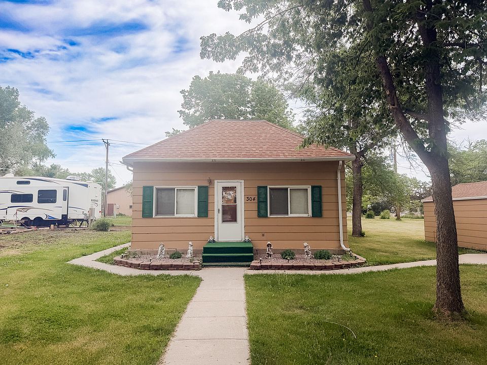1st image of 304 S 2nd Ave