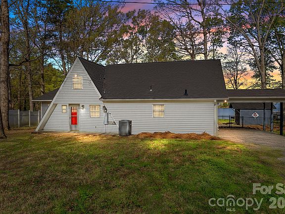 3rd image of 1870 Scout Rd