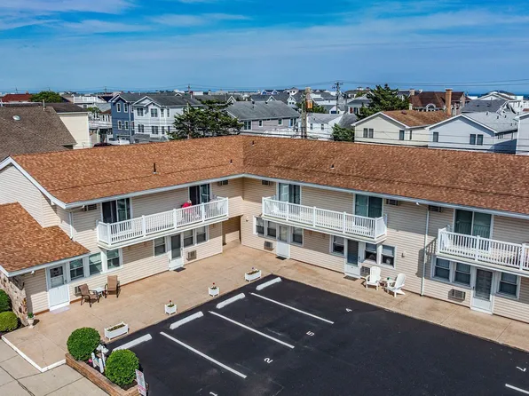 2137 Asbury Ave APT 10, Ocean City, NJ 08226