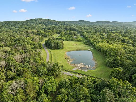90th image of 2650 Finley Ridge Rd