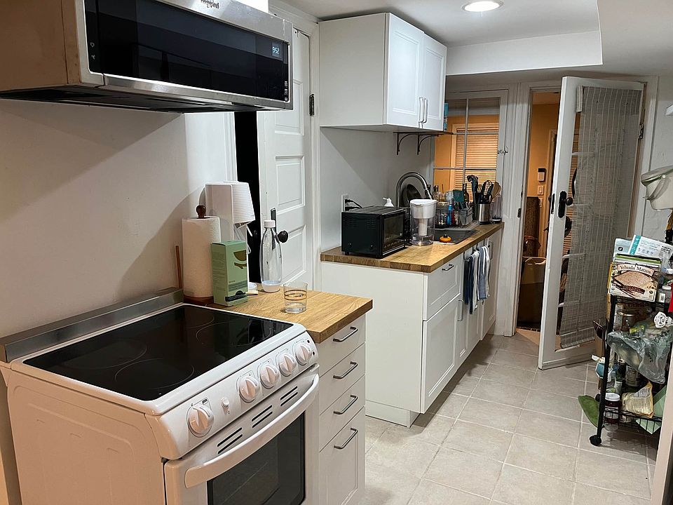Previous tenant's kitchen