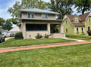 917 N Hastings Ave, Hastings, NE 68901
