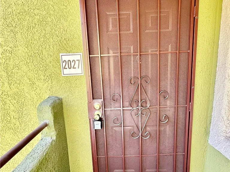 7950 W Flamingo Rd #2027 — Photo 4