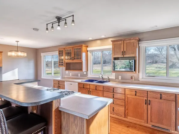 N5583 Oak ROAD, Plymouth, WI 53073