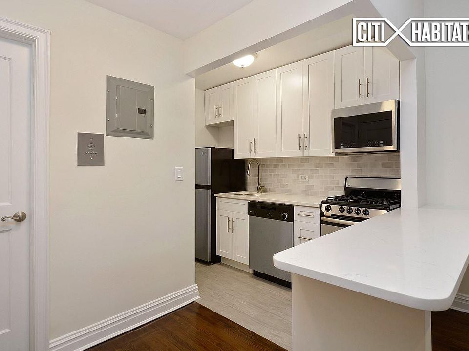 2nd image of 37 W 71st St APT 2B