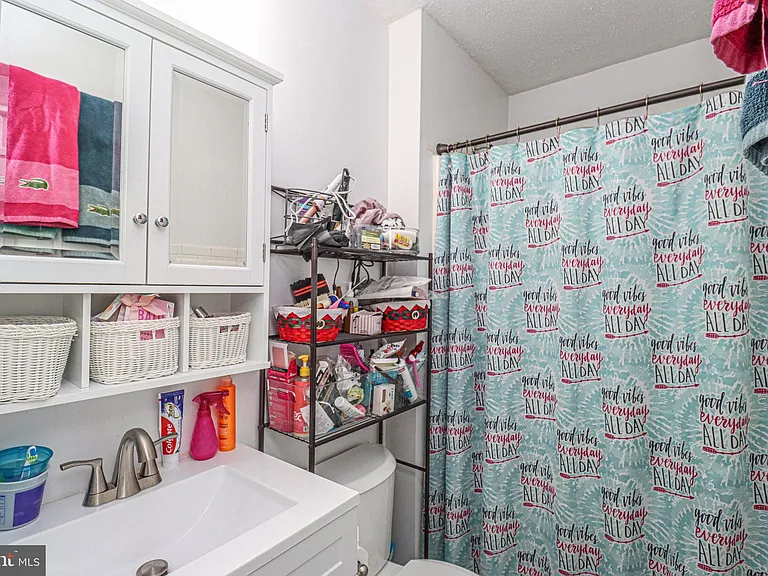 2426 Vineyard Ln — Photo 19
